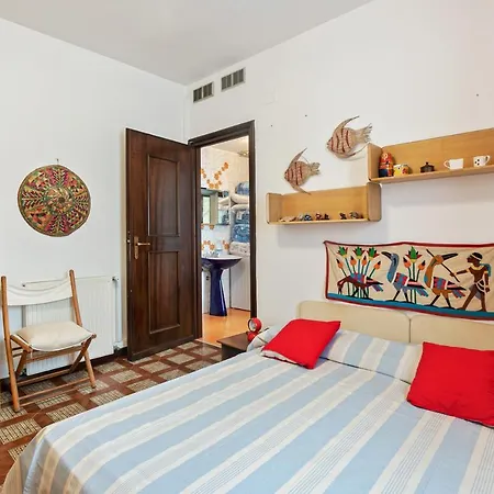 Appartamento Guesthost - A 200m Dal Mare *